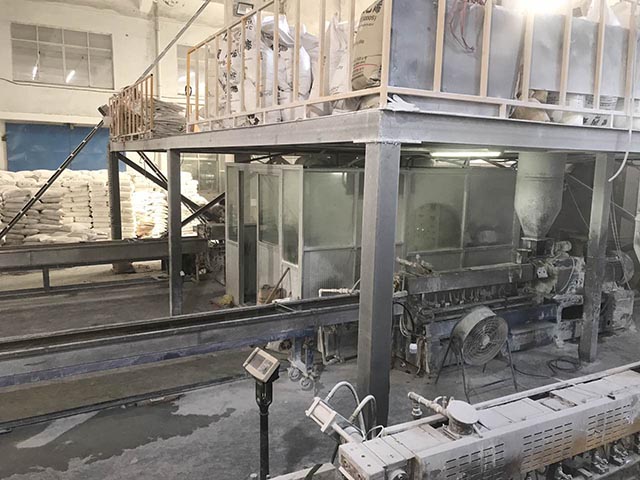 江蘇邦航高分子材料有限公司是生產清糞帶，發泡板材的專業公司.擁有發泡板材以及清糞帶成一條龍生產線.銷售清糞帶熱線:(0)13222869888